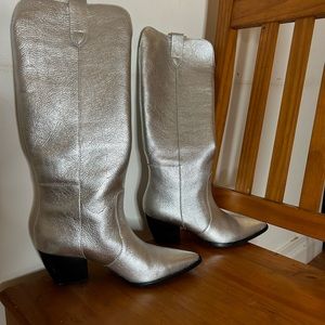 Silver matisse size 7 boots